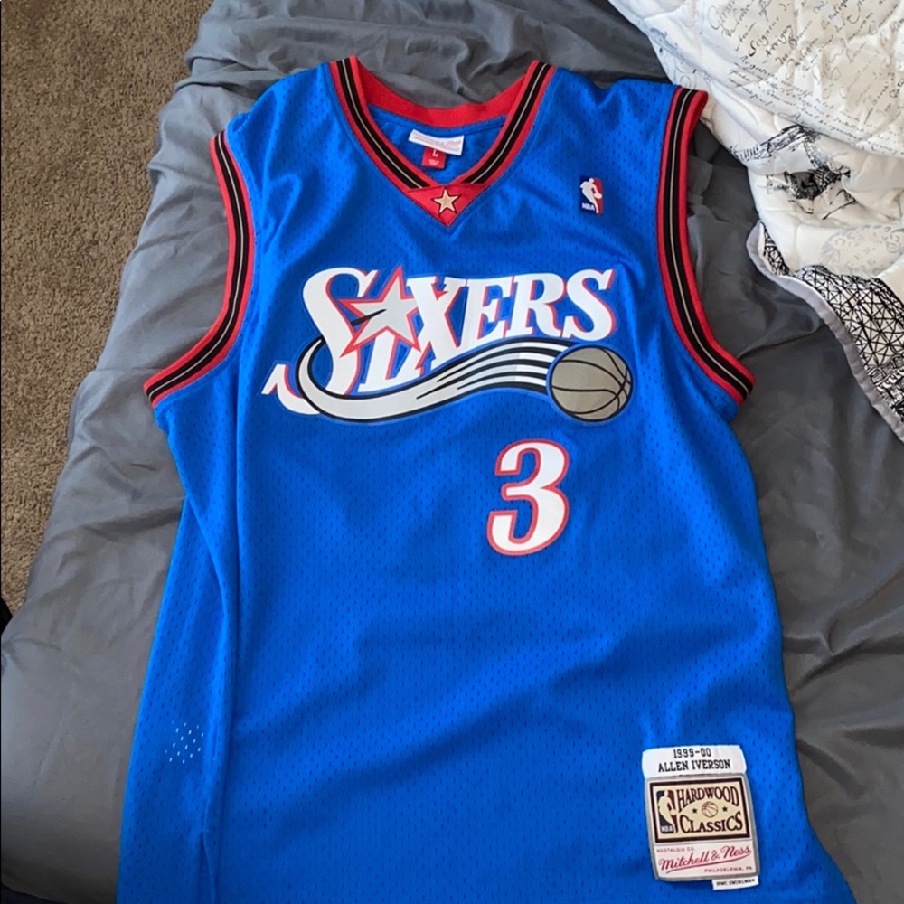 Mitchell & Ness Iverson #3 Sixers Jersey